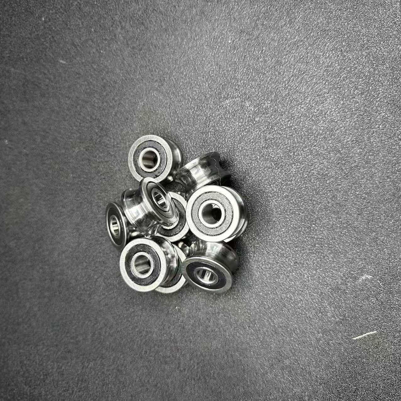 Deep groove ball bearings V6004 6005 6200 6202 6203 6204 6205 6206 6305 6306 outer ring with groove bearing