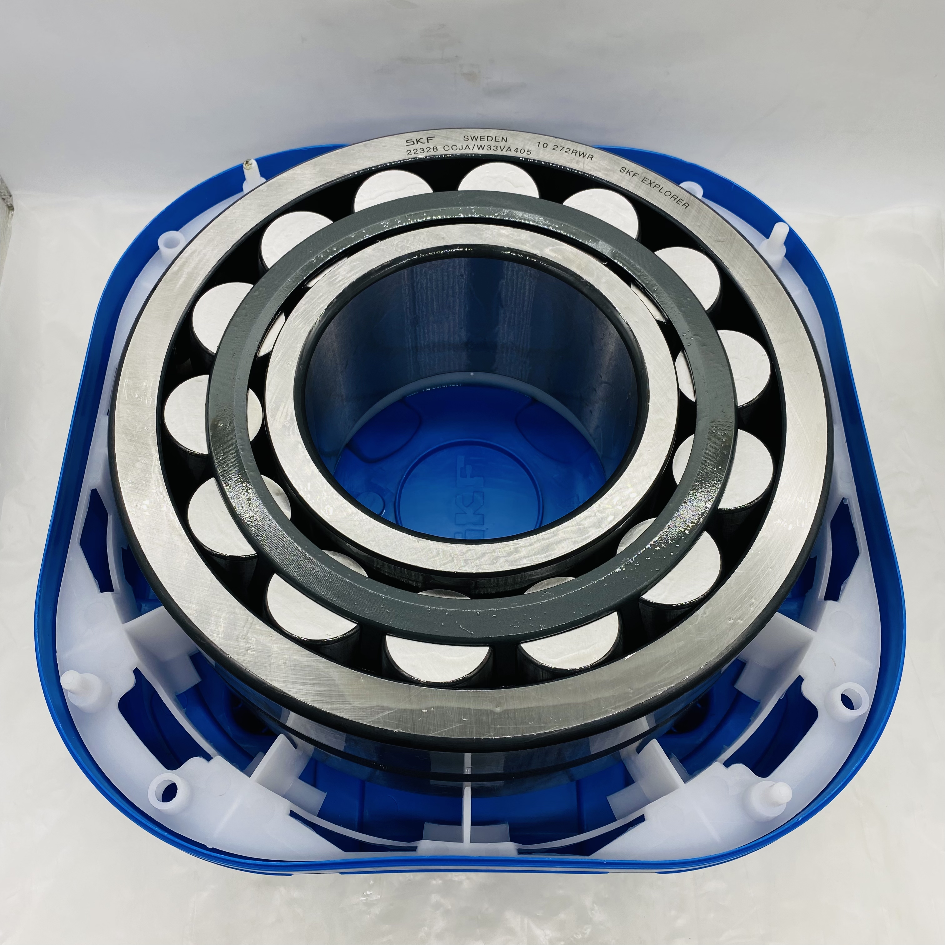 SKF Spherical Roller Bearing 22328 CCJA W33VA405