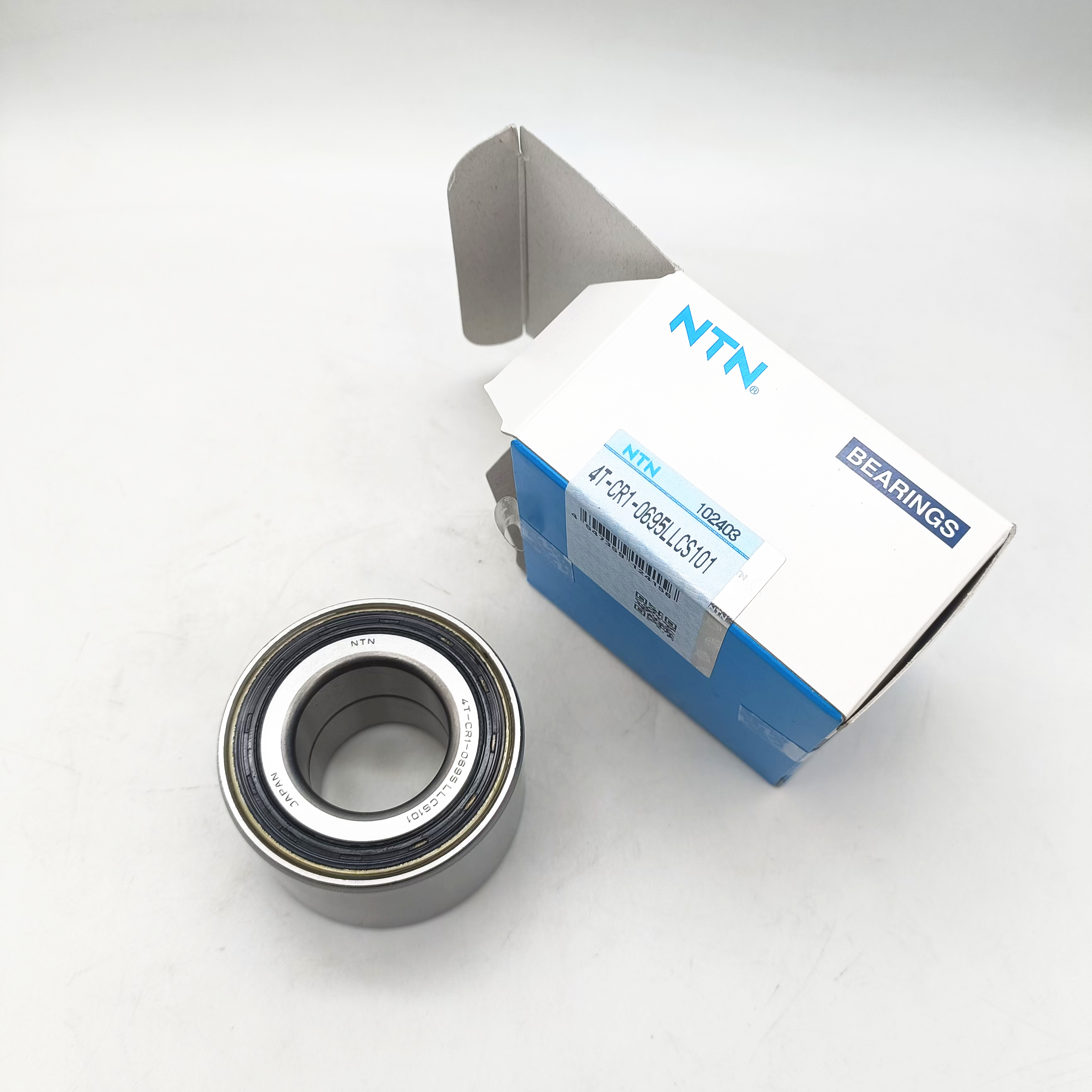 High quality Auto wheel bearing NTN 4T-CR1-0695LLCS101 bearing